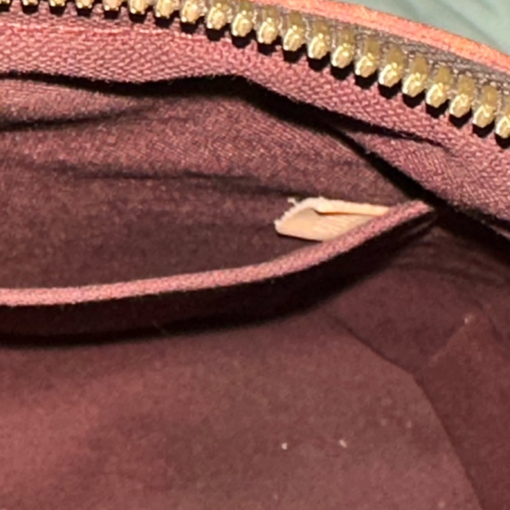 Authentic Louis Vuitton - Picture 12 of 12
